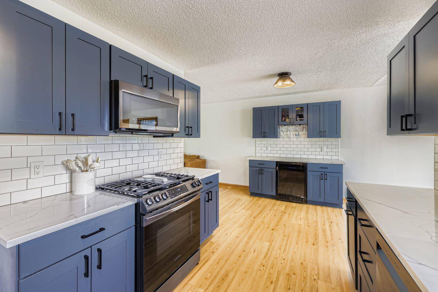 Otsego, MN 55330,9859 Parrish AVE NE