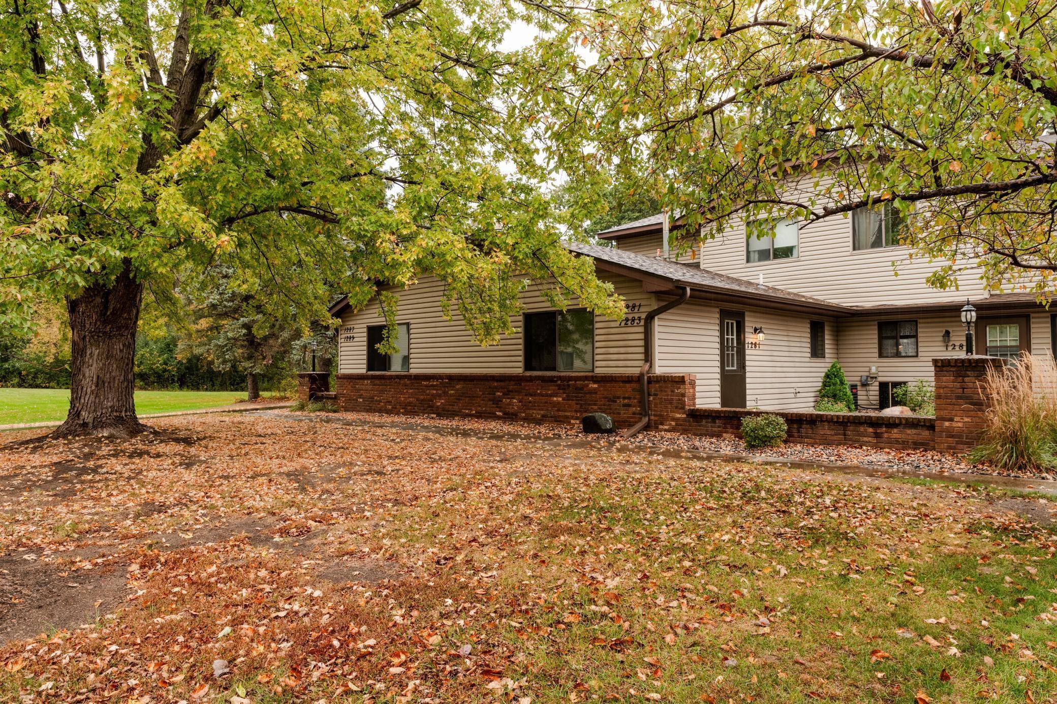 White Bear Twp, MN 55110,1281 Greenbriar CT #5