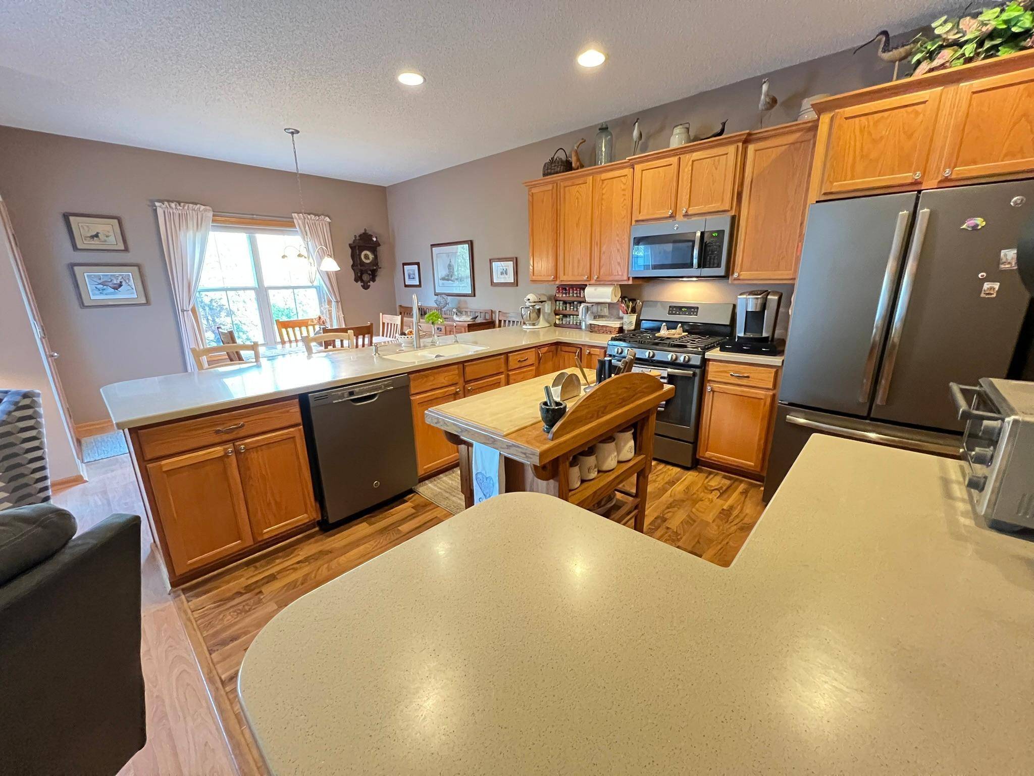 Oakdale, MN 55128,7517 5th ST N
