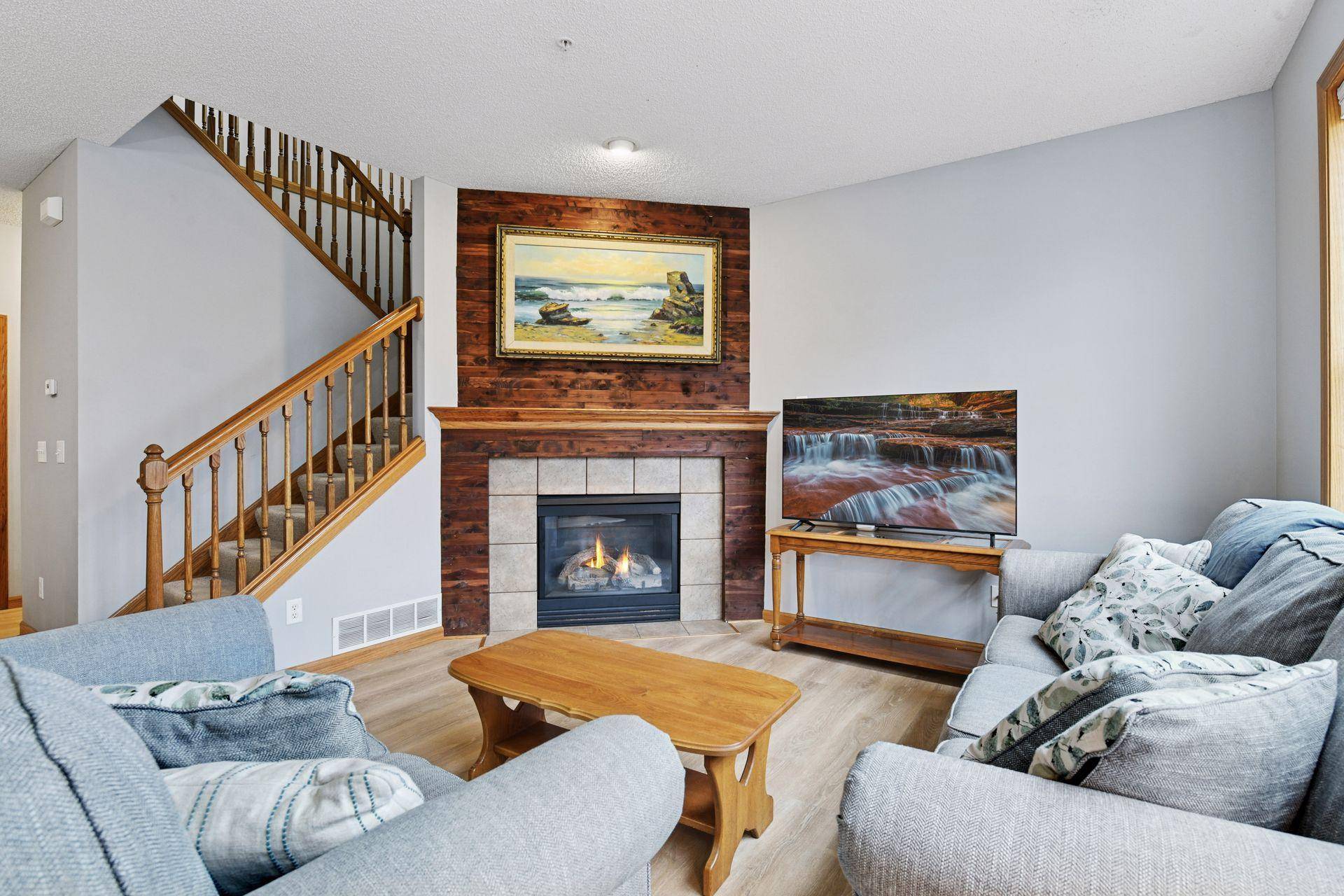 Chaska, MN 55318,1976 Clover Ridge DR