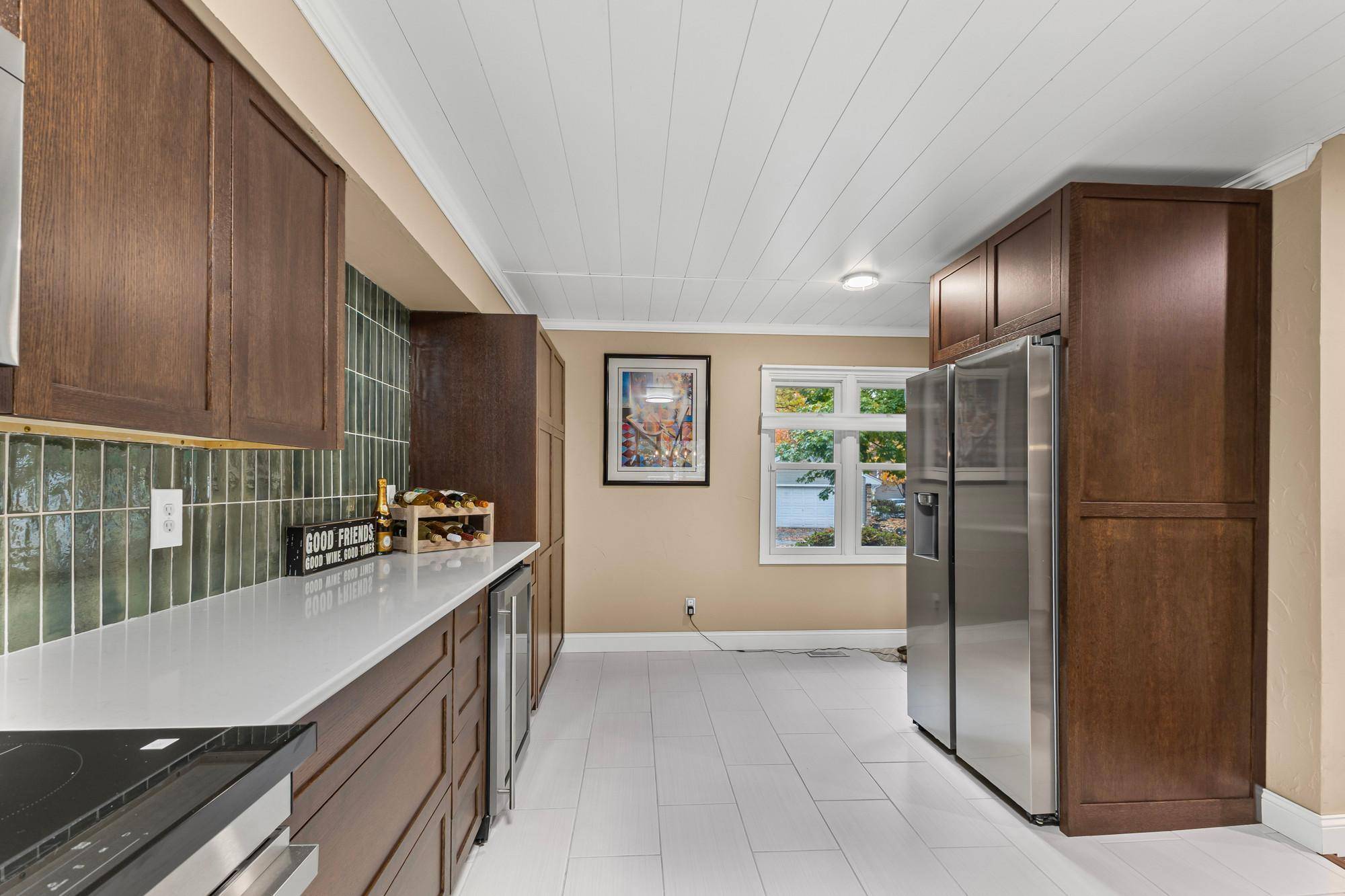 Eden Prairie, MN 55344,8845 Basswood RD