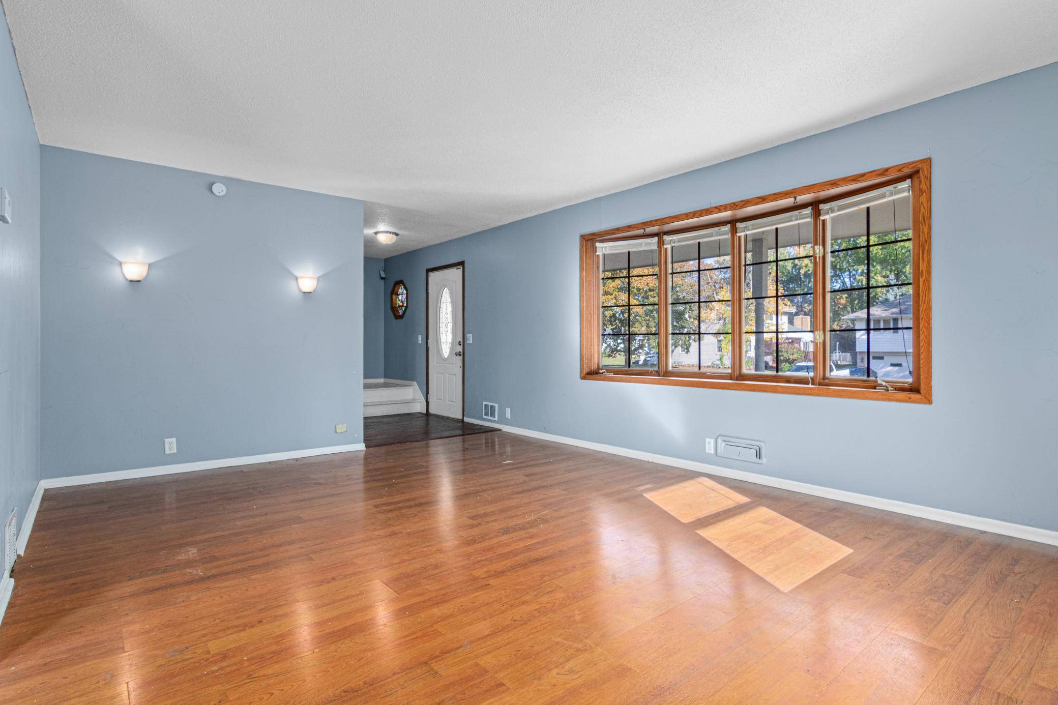 Brooklyn Center, MN 55429,6019 Zenith AVE N