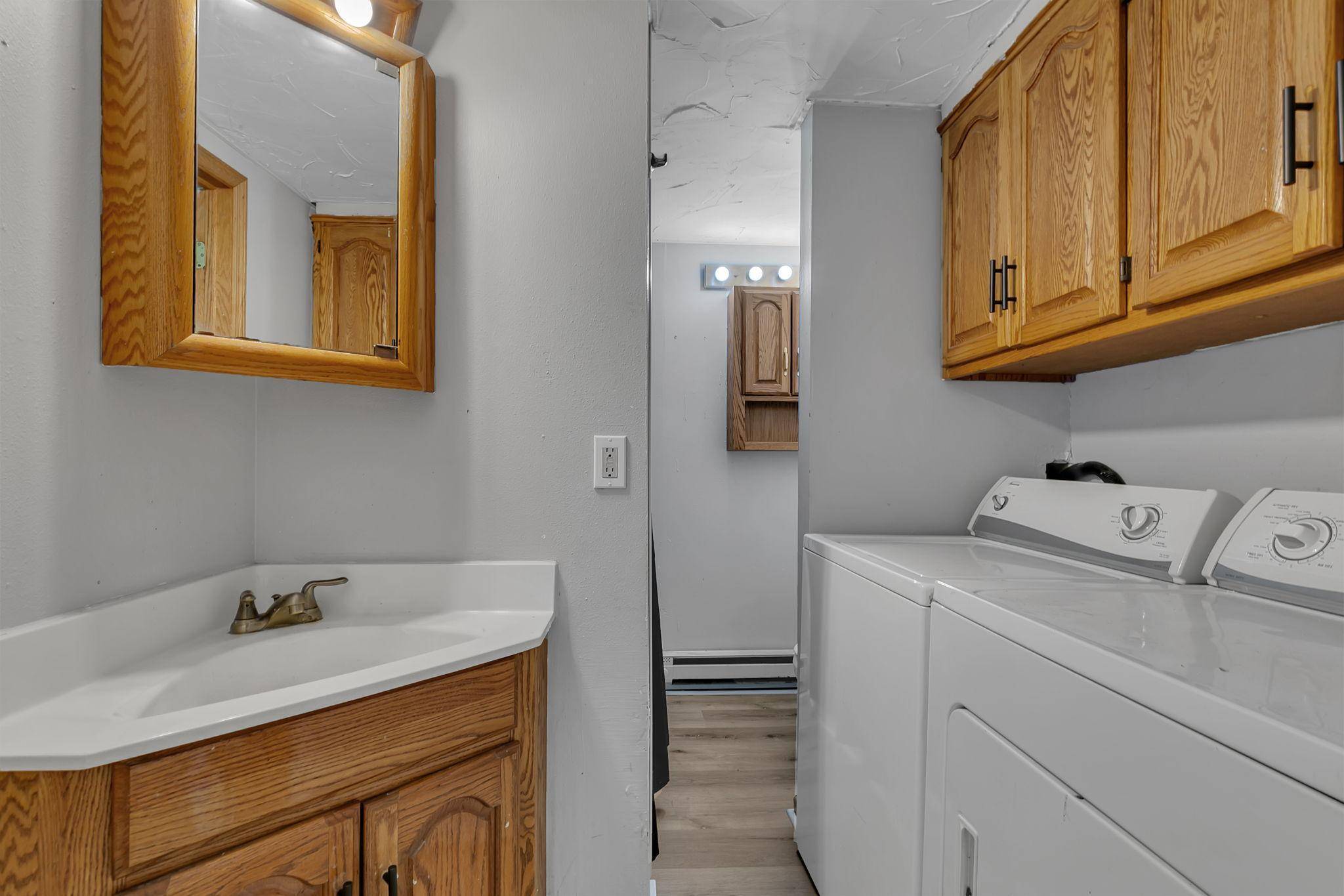 Saint Cloud, MN 56303,601 10th AVE N