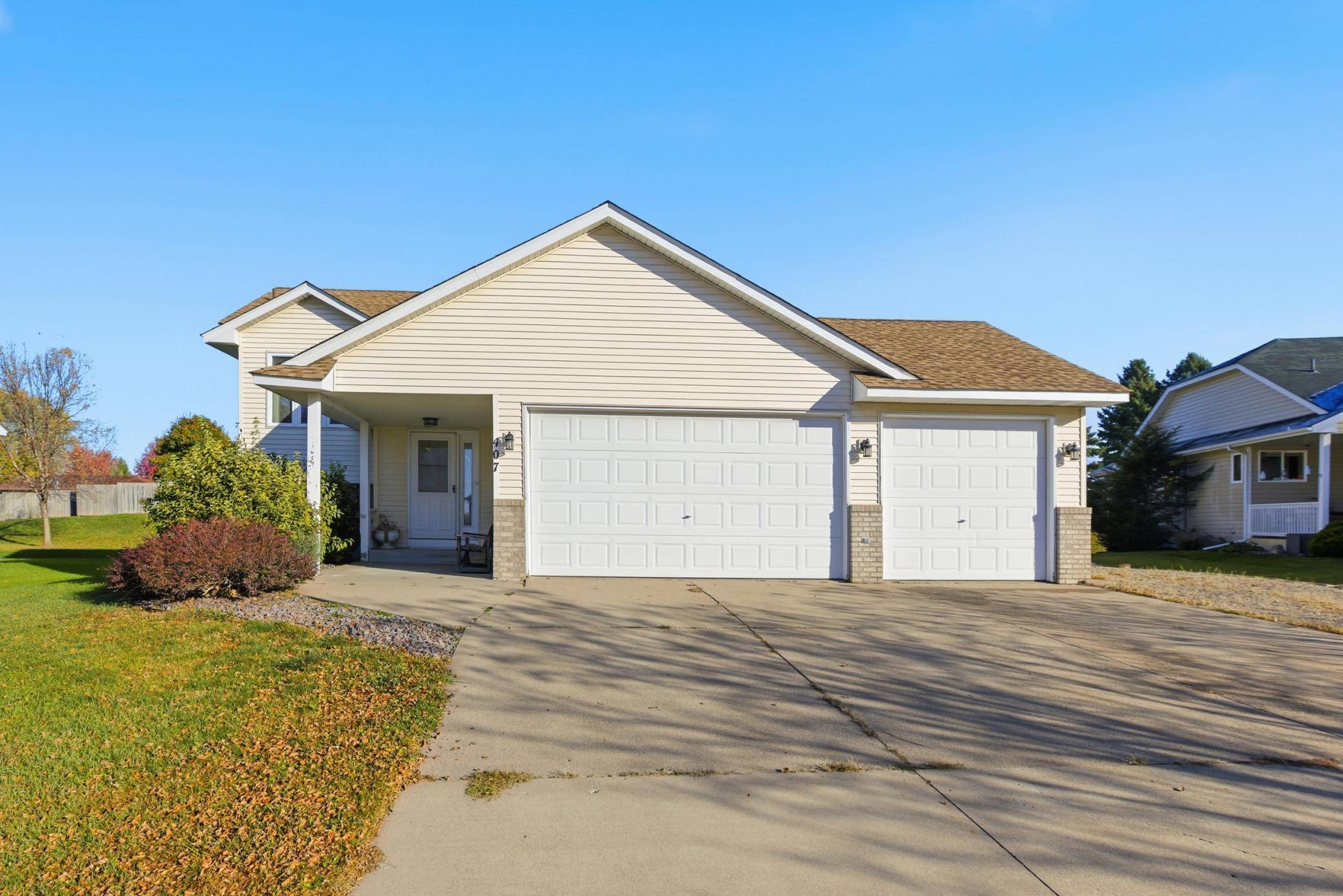 Buffalo, MN 55313,407 Buffalo Run RD