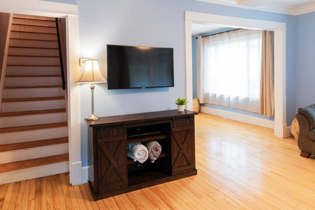 Saint Paul, MN 55106,1039 Wilson AVE