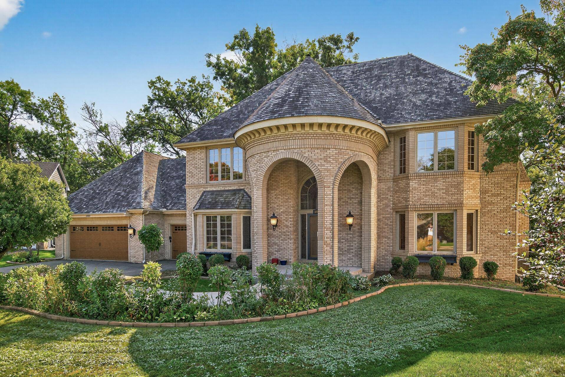 Minnetonka, MN 55343,5480 Maple Ridge CT