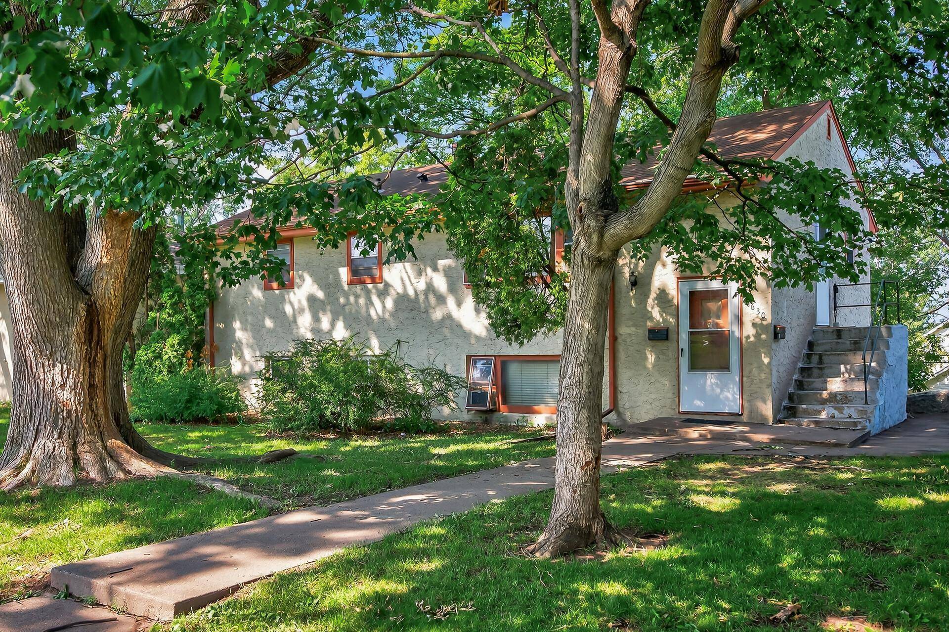 Columbia Heights, MN 55421,4630 Taylor ST NE