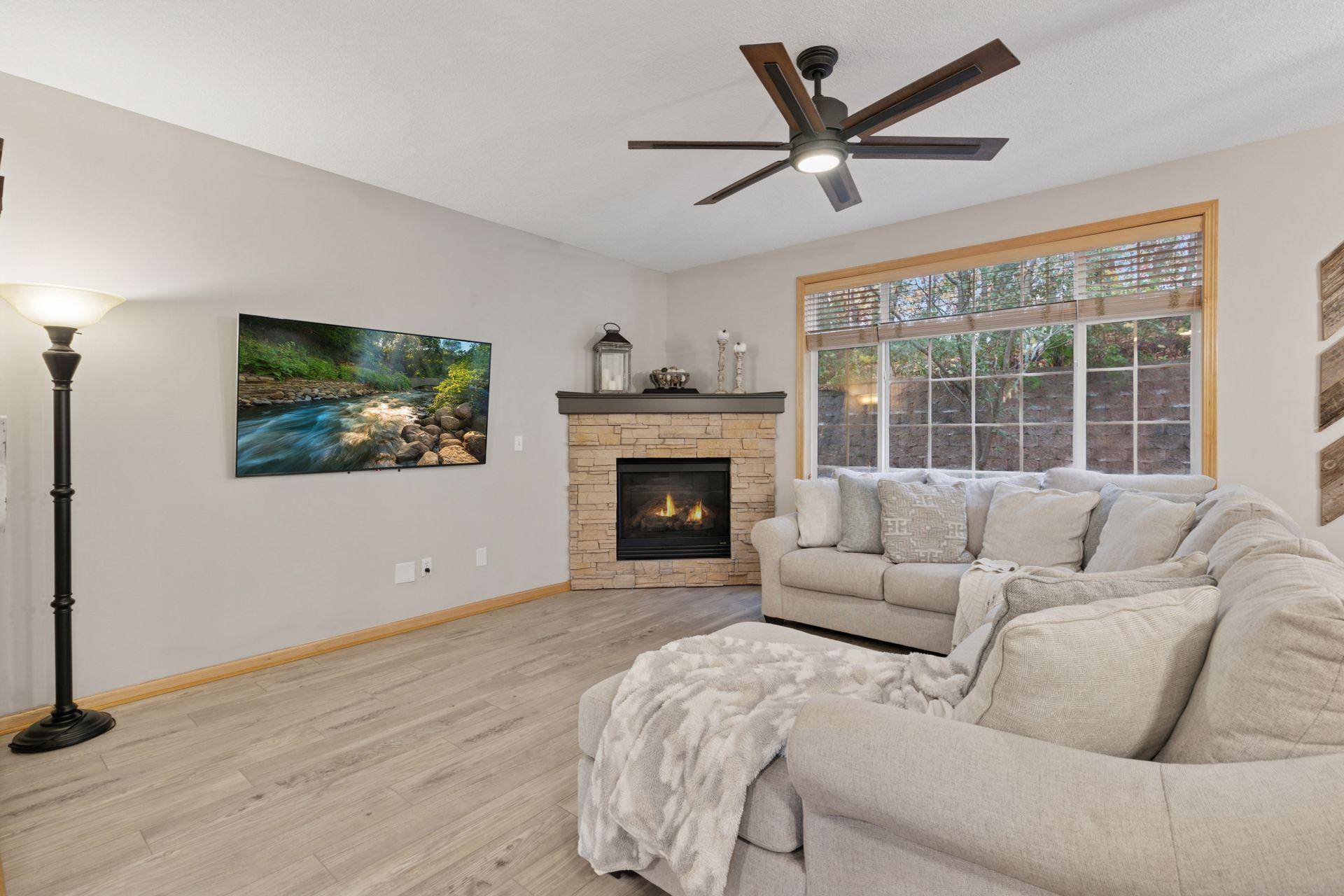 Prior Lake, MN 55372,14201 Fountain Hills CT NE