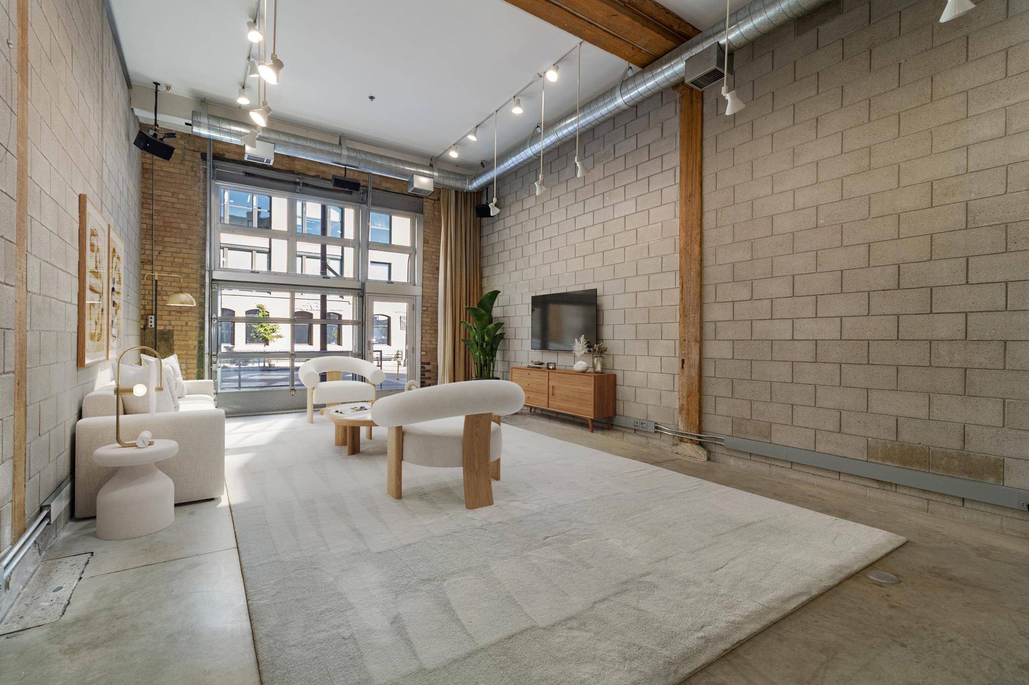 Minneapolis, MN 55401,801 Washington AVE N