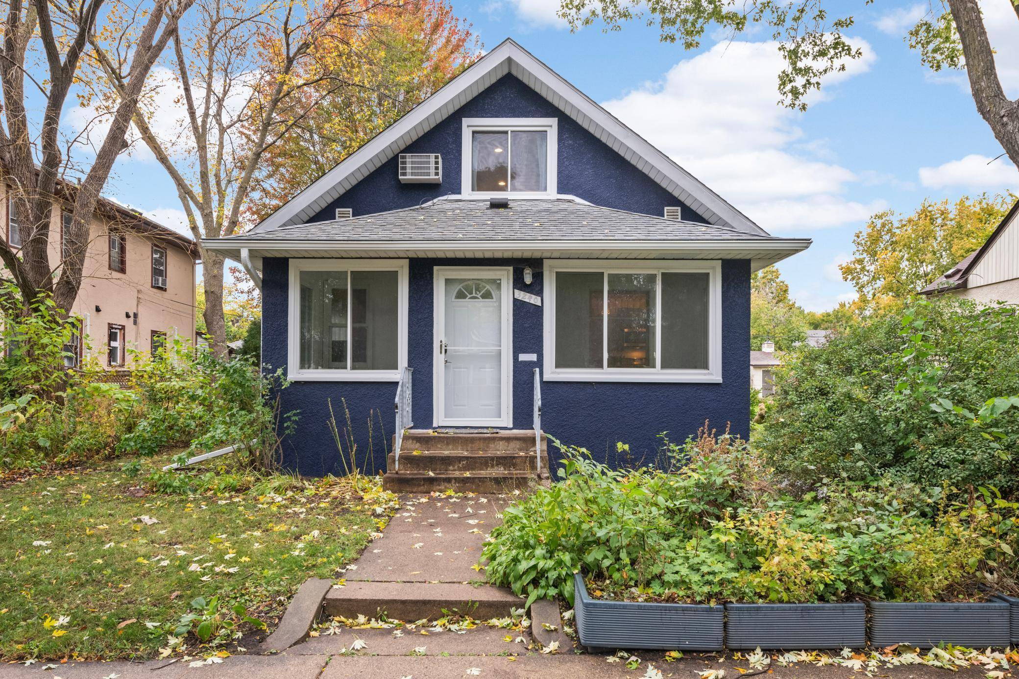 Minneapolis, MN 55407,3240 20th AVE S