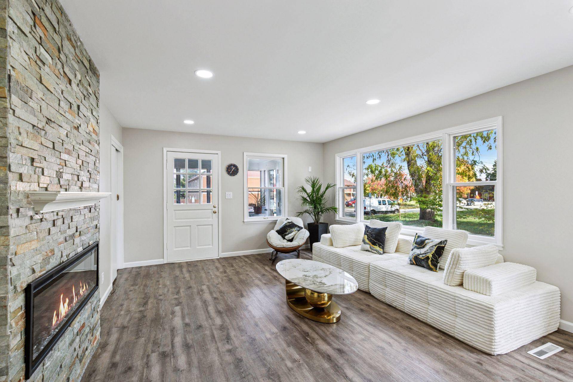 Rochester, MN 55902,1912 3rd ST SW