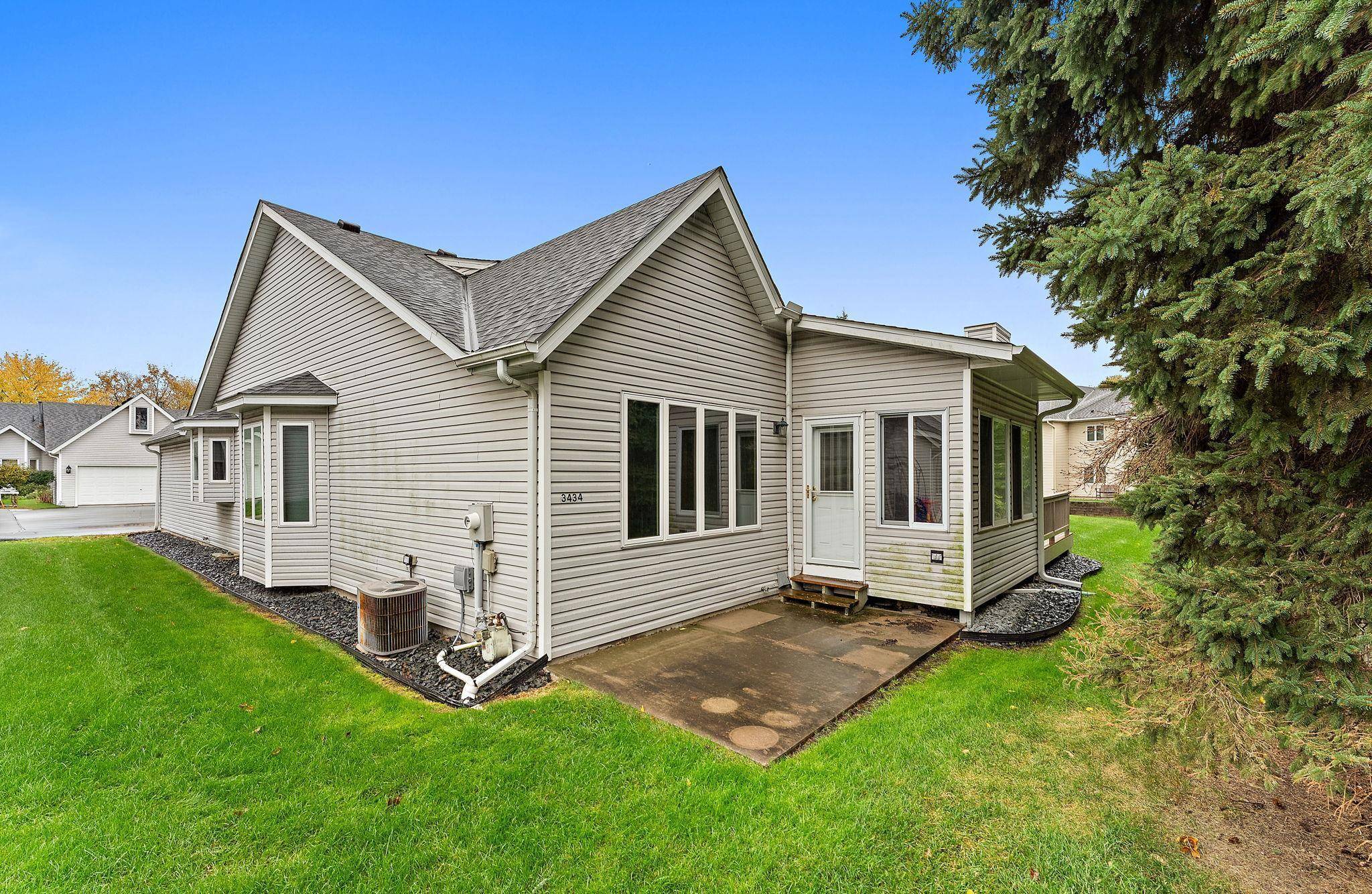 Saint Anthony, MN 55421,3434 Silver LN NE