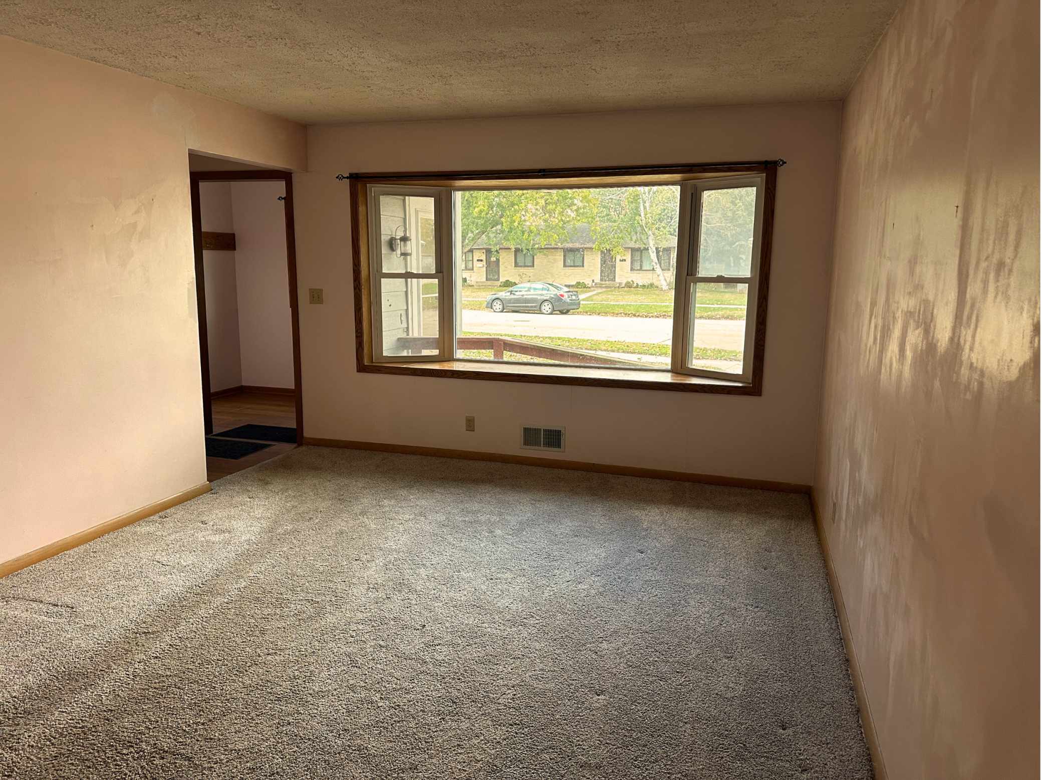 Rochester, MN 55902,844 11 1/2 ST SW