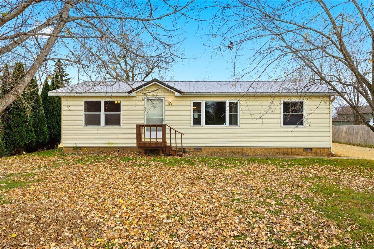 Clear Lake, WI 54005,947 3rd ST SW