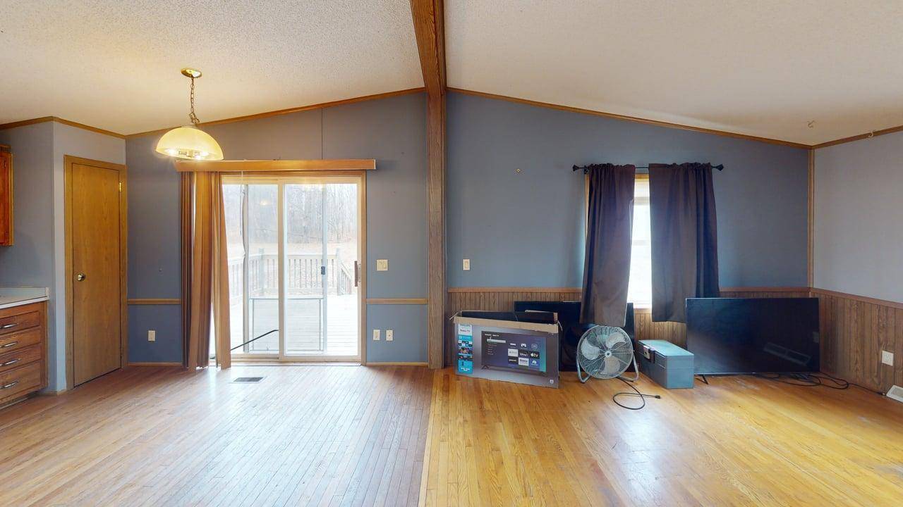 Mora, MN 55051,1998 280th AVE