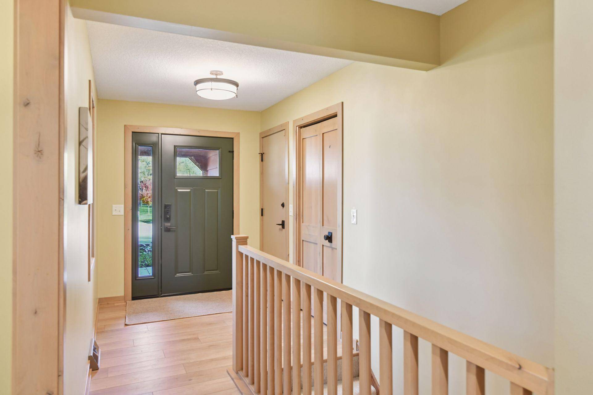 Eden Prairie, MN 55346,19139 Maple Leaf DR