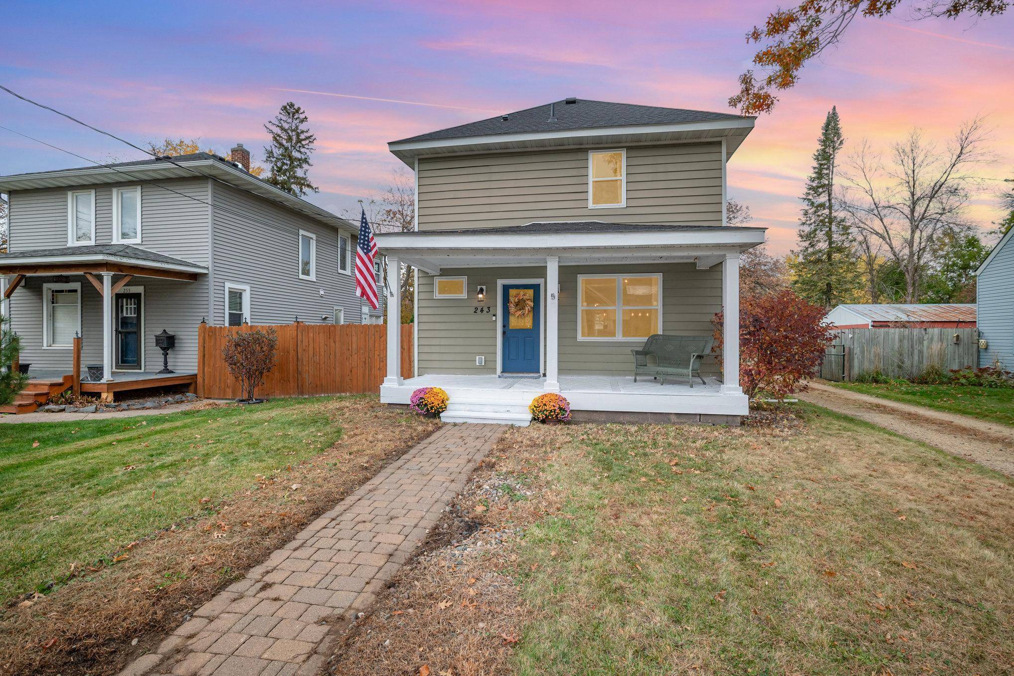 Forest Lake, MN 55025,243 2nd AVE NW