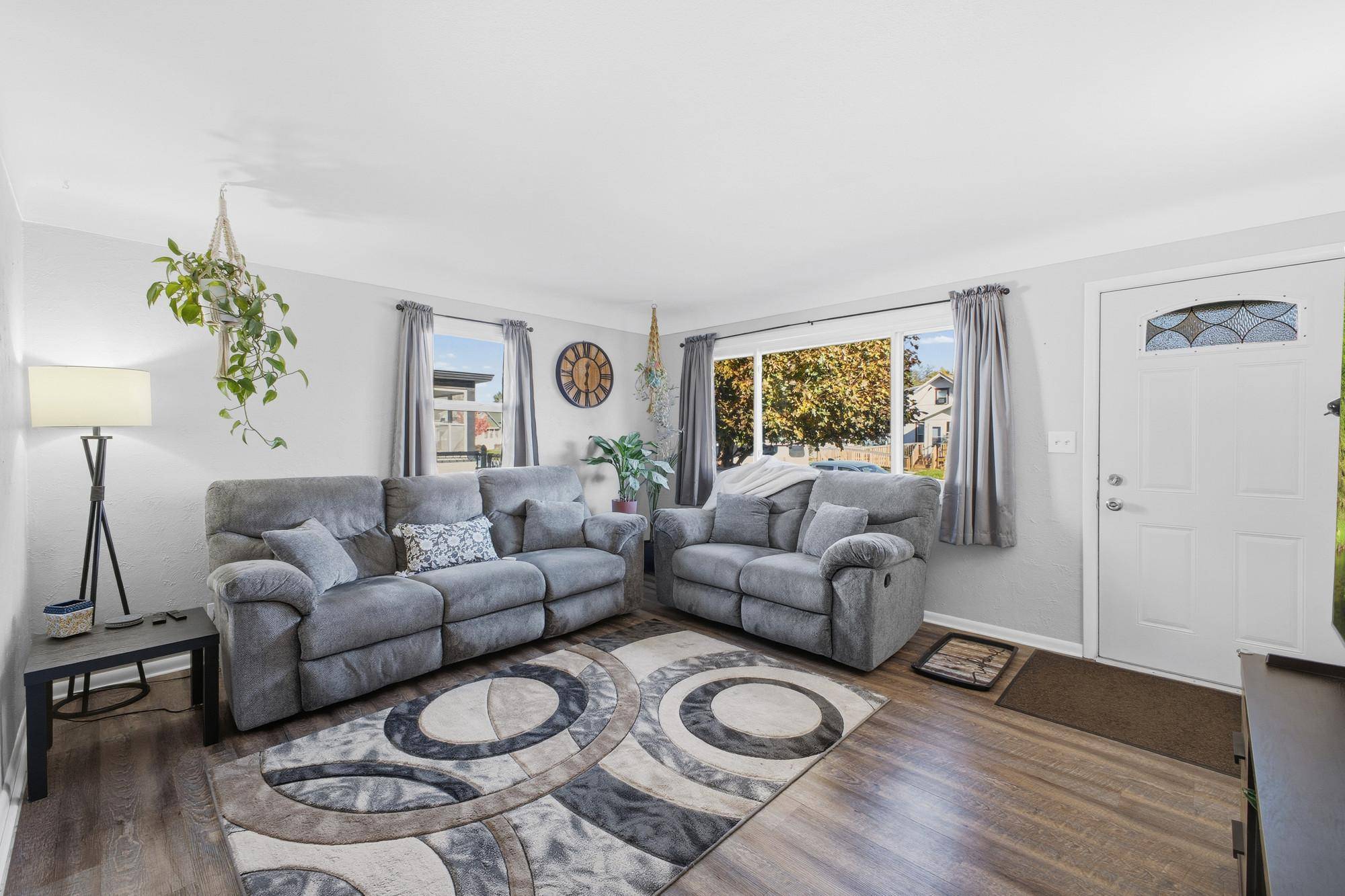 South Saint Paul, MN 55075,440 5th AVE S