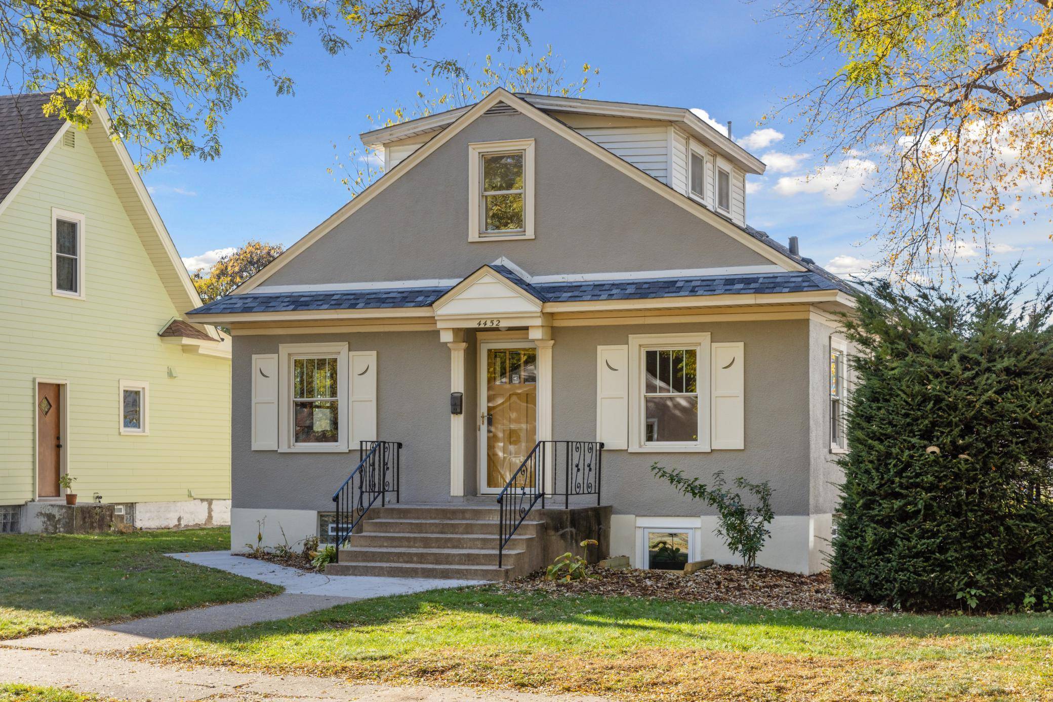 Minneapolis, MN 55406,4452 29th AVE S