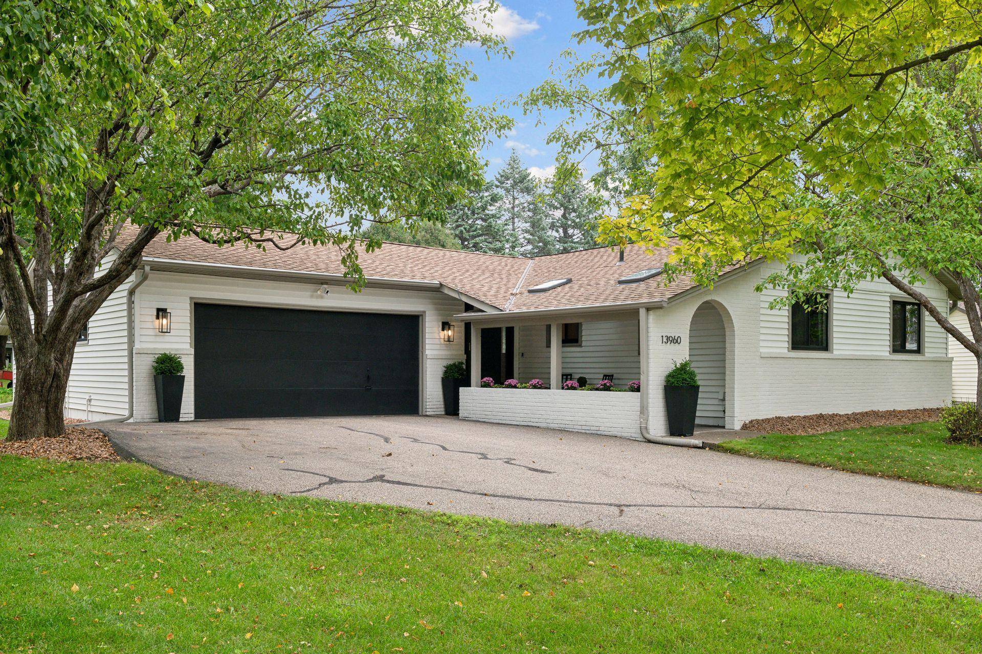 Maple Grove, MN 55311,13960 71st AVE N