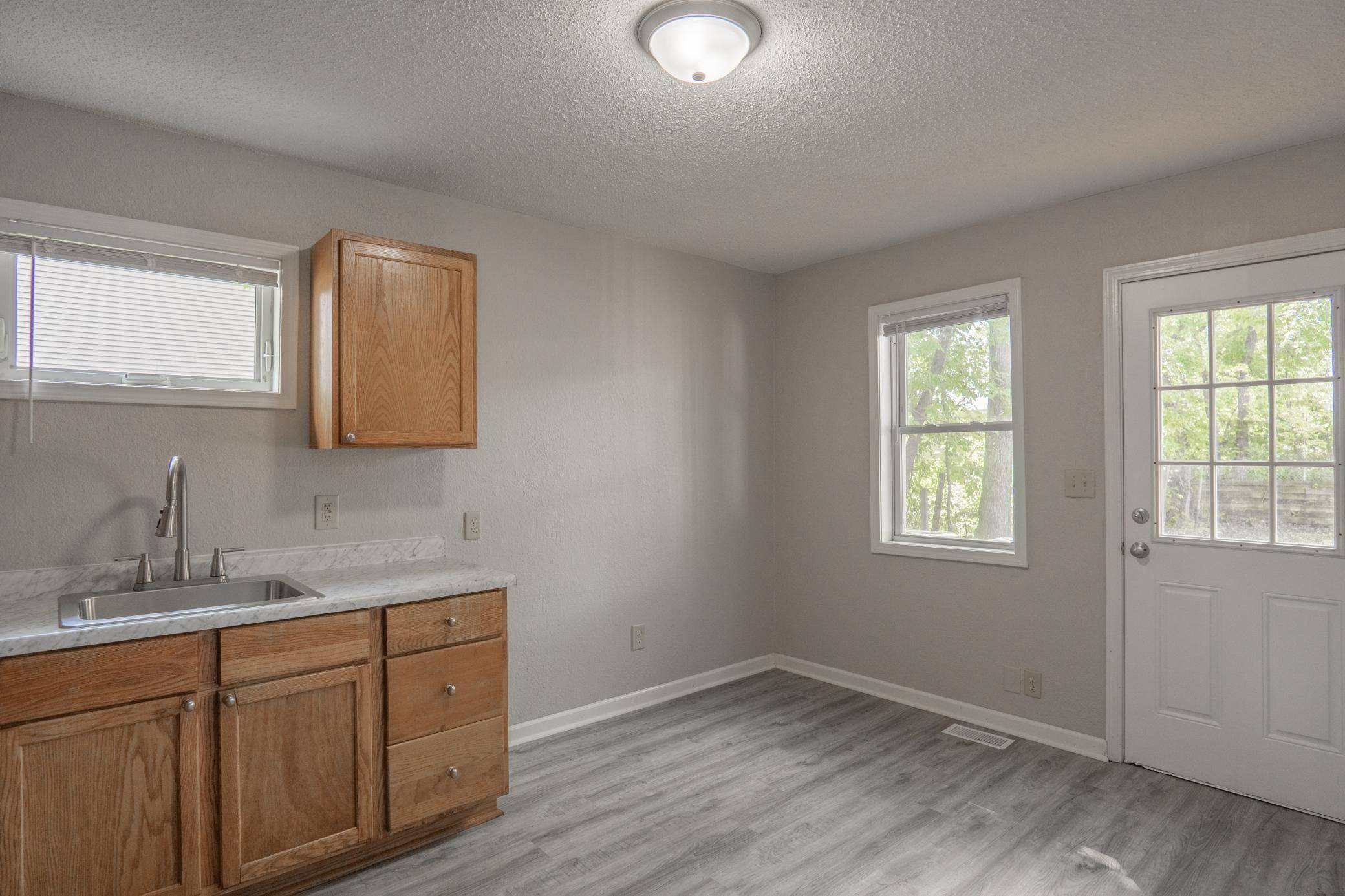 Saint Paul, MN 55130,1183 Edgerton ST