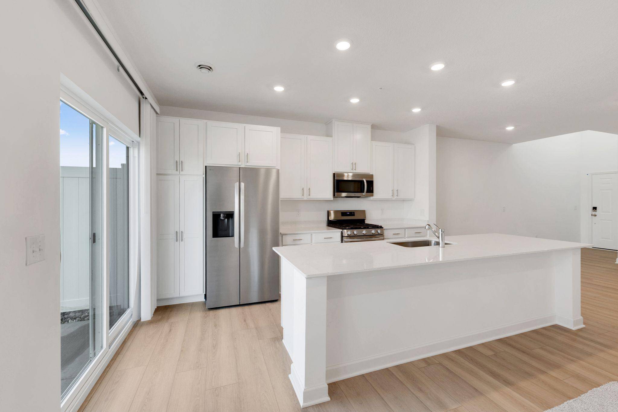 Maple Grove, MN 55369,10511 Harbor LN N