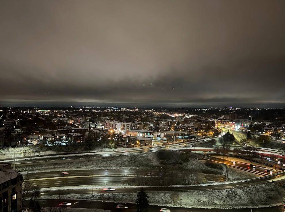 Minneapolis, MN 55403,410 Groveland AVE #1906