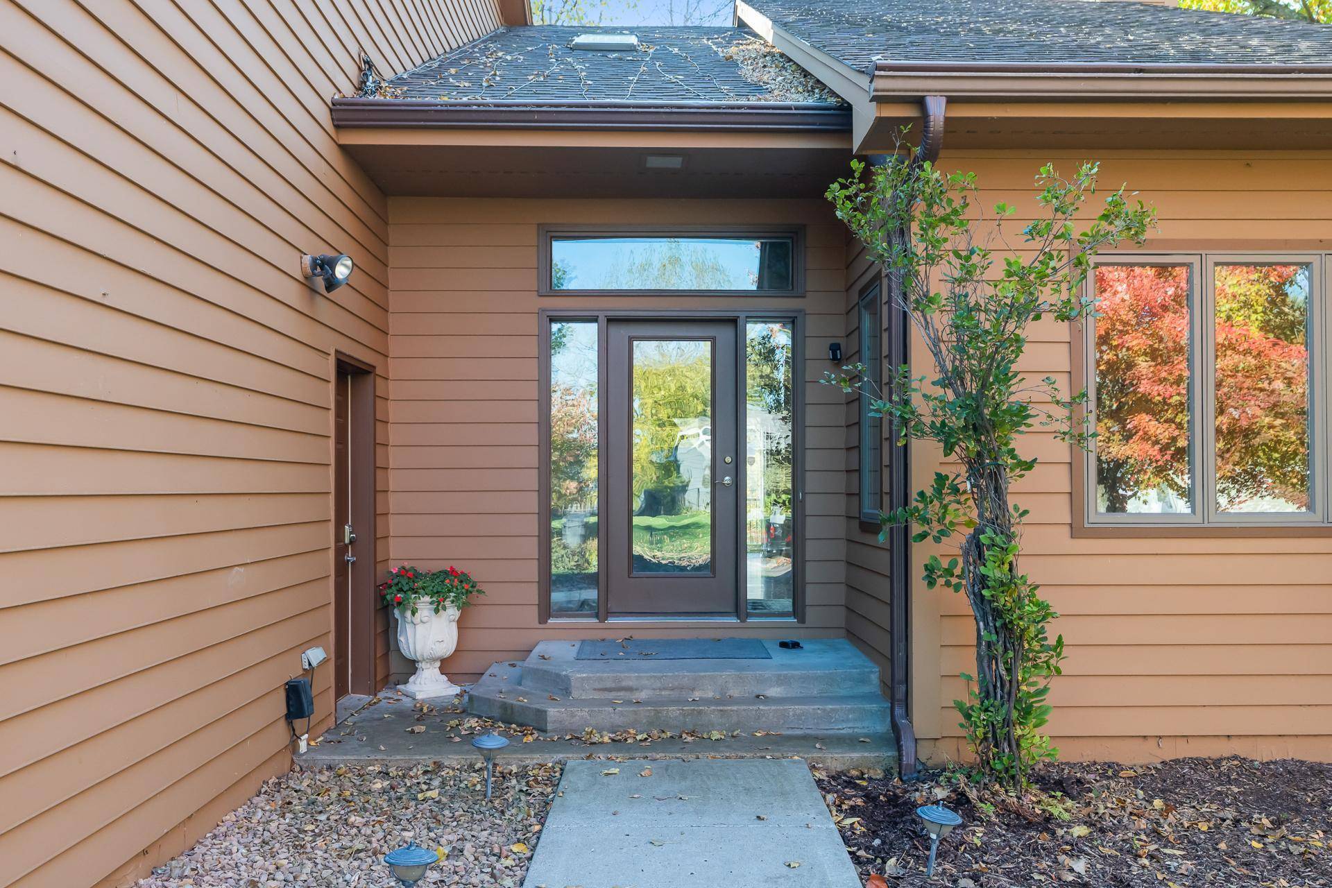 Minnetonka, MN 55391,14451 Wellington RD