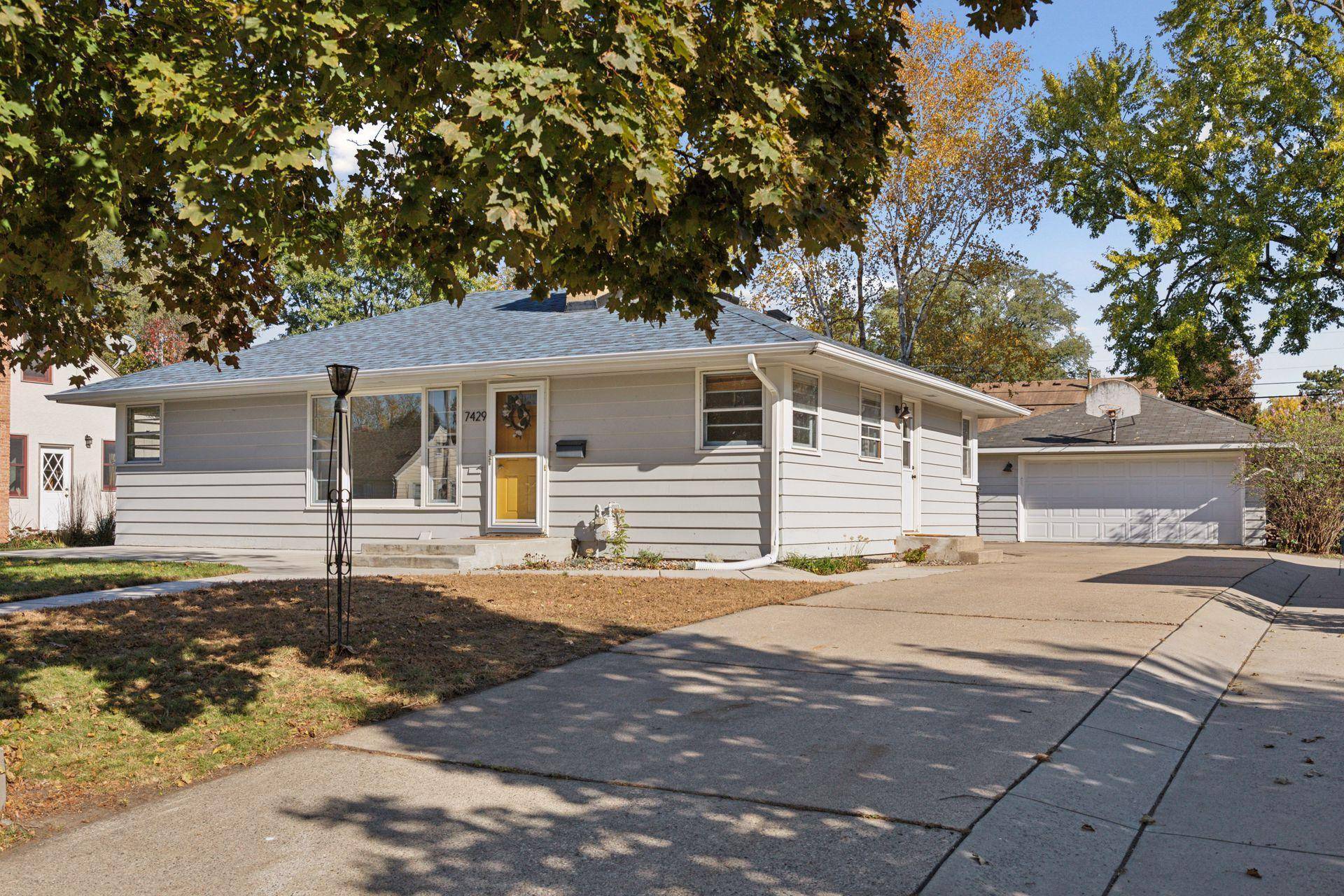 Richfield, MN 55423,7429 Clinton AVE