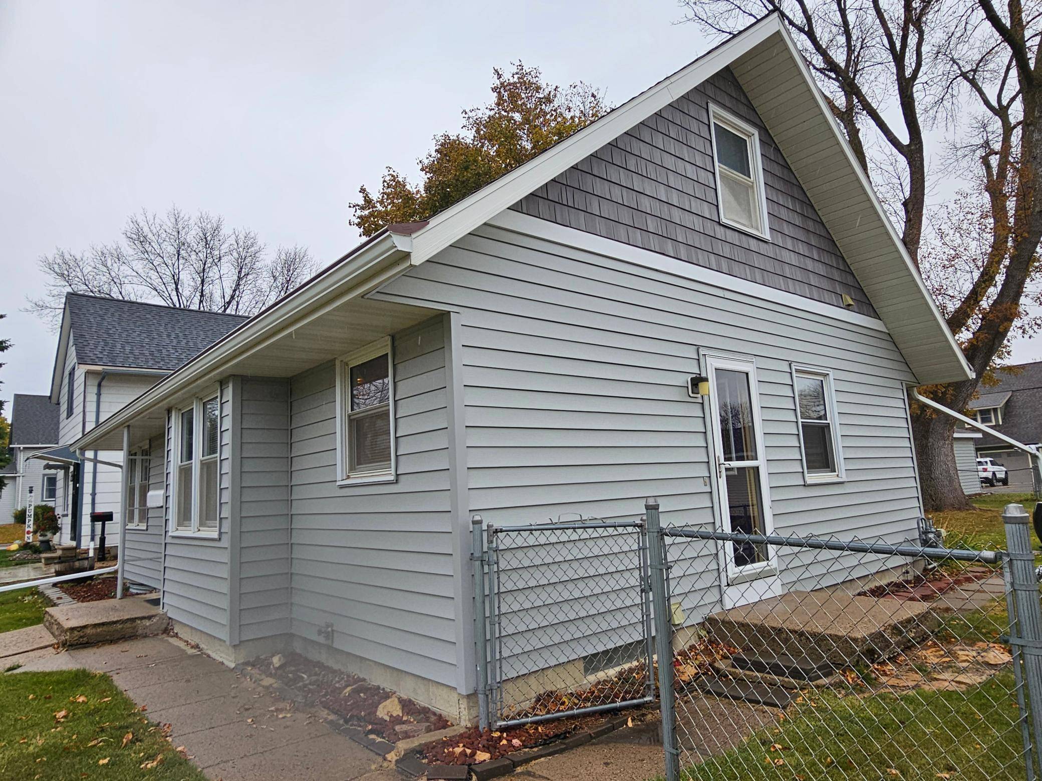 Sleepy Eye, MN 56085,905 2nd AVE SW