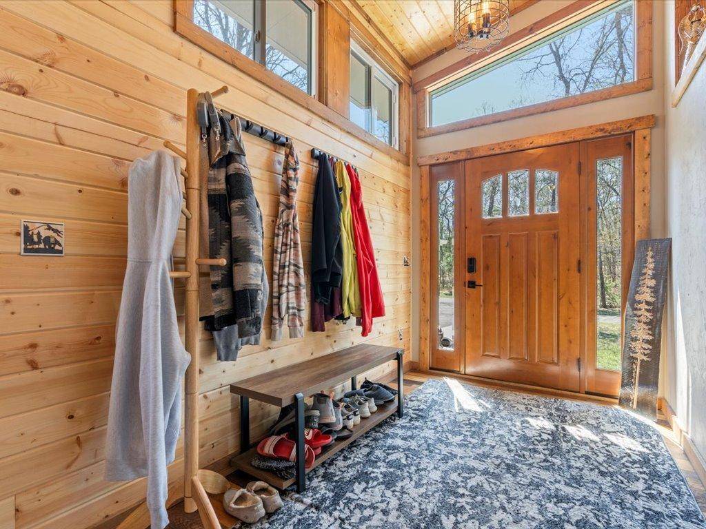 Crosslake, MN 56442,33527 Anderson CT