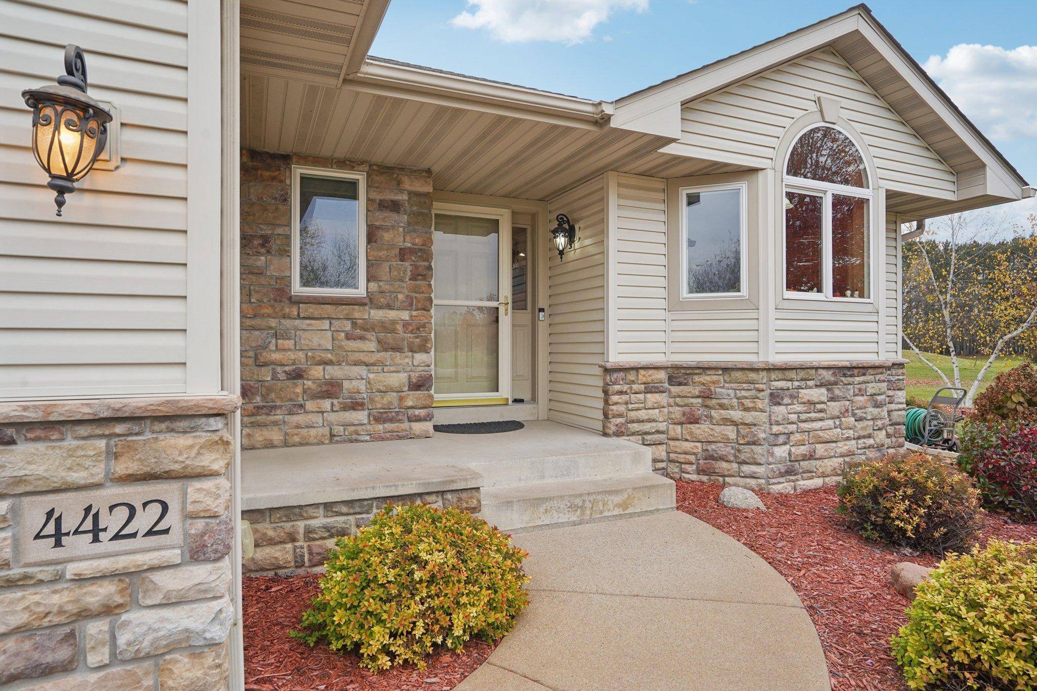 North Branch, MN 55056,4422 399th ST