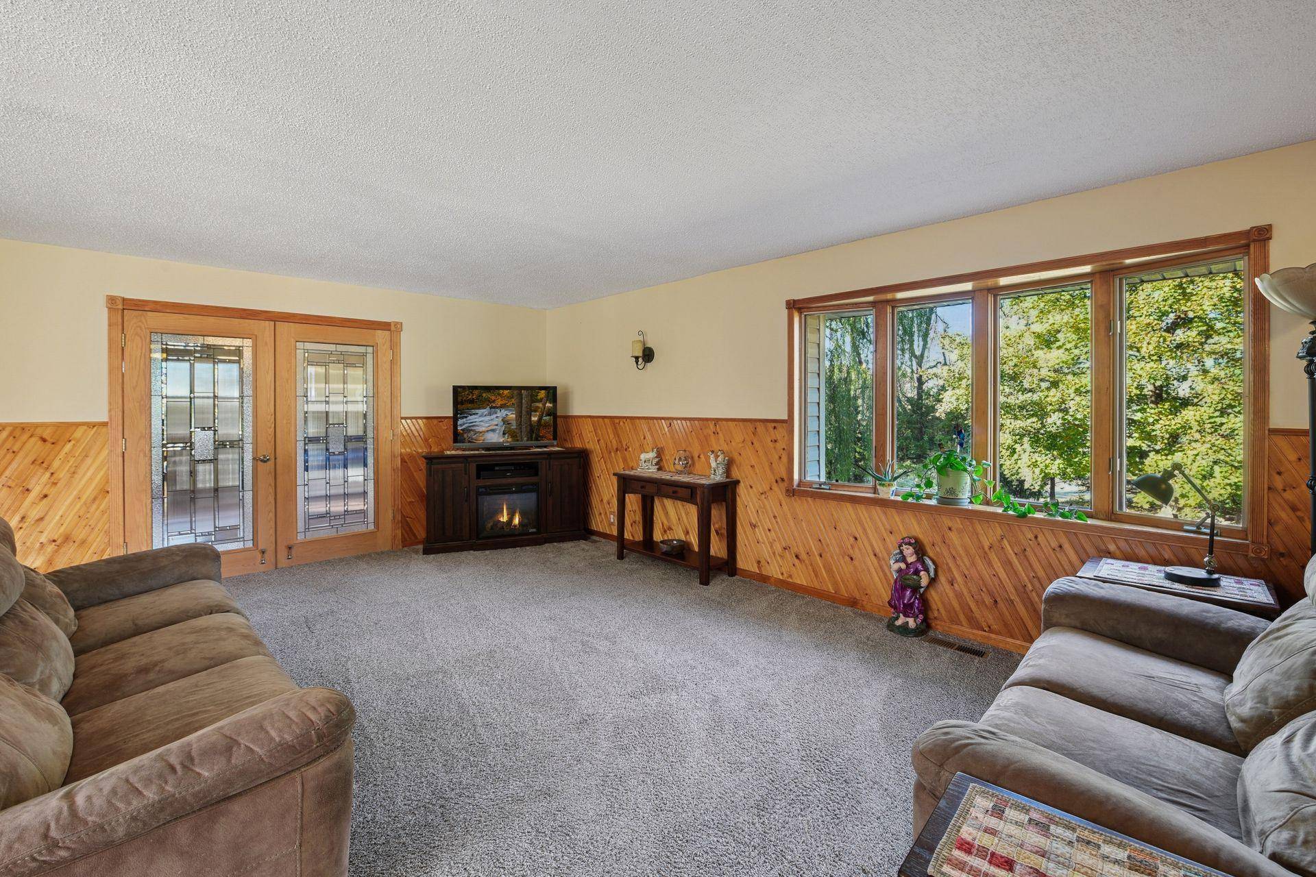 Buffalo, MN 55313,2724 Highway 25 SE