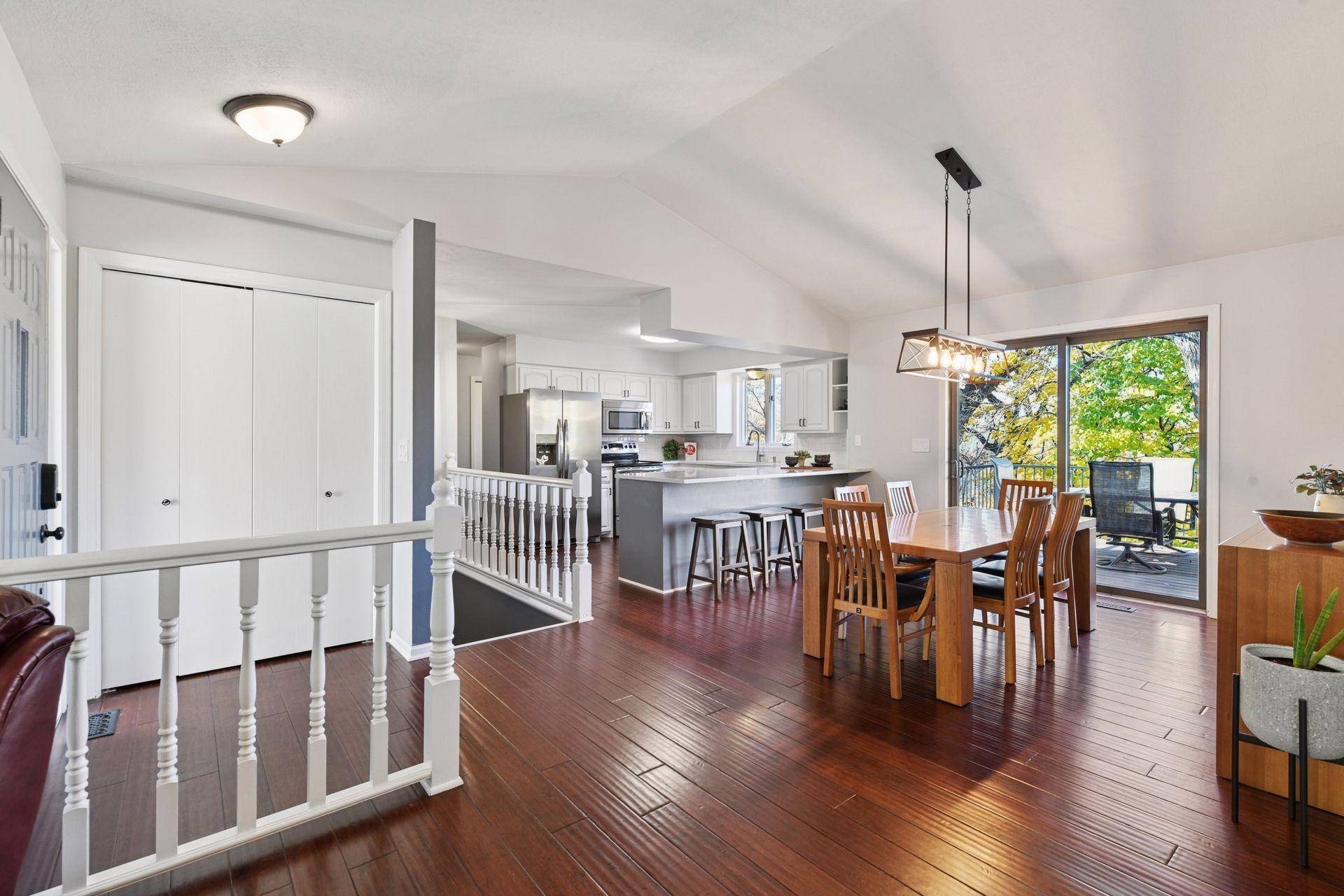 Long Lake, MN 55356,305 Glenmoor LN