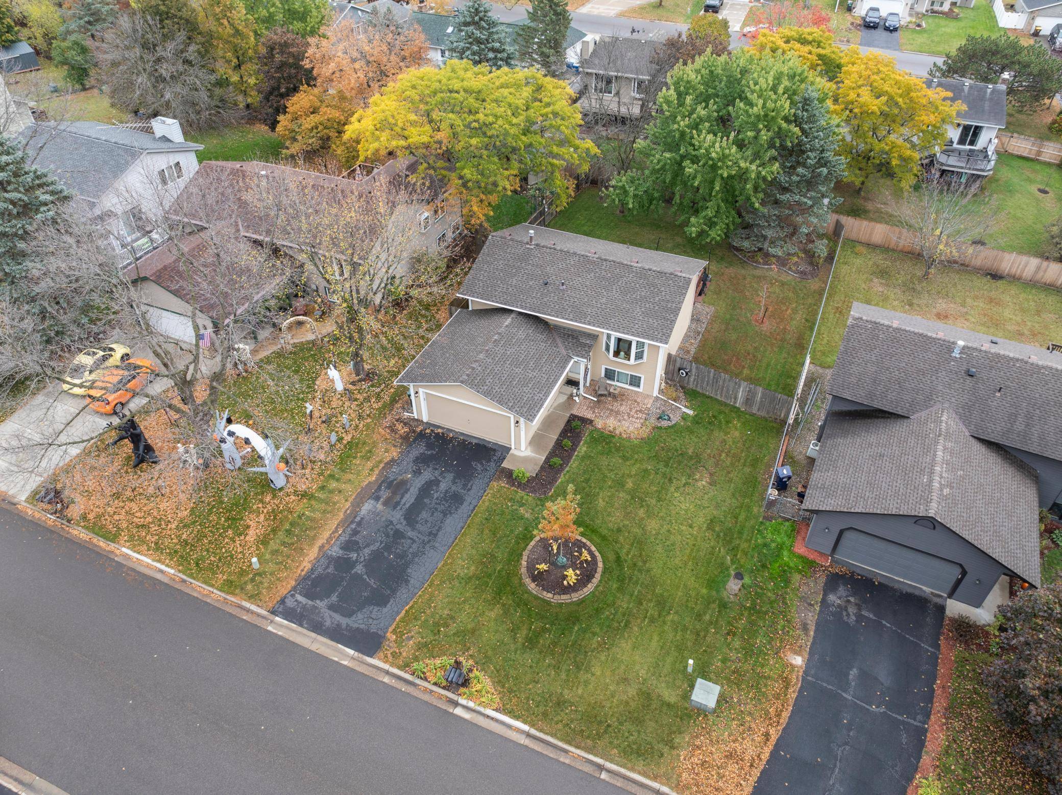 Burnsville, MN 55306,14709 Hillshire LN