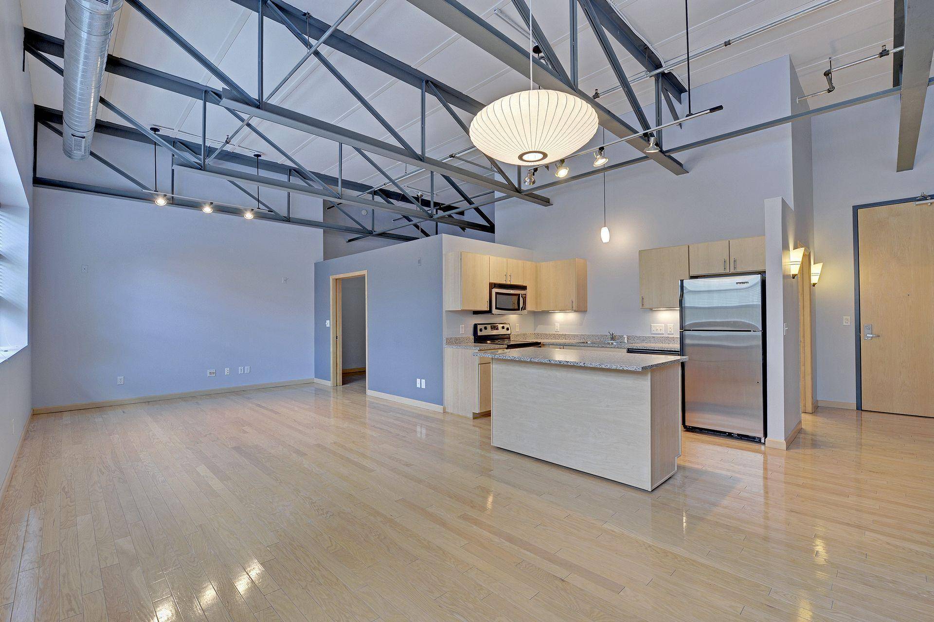 Minneapolis, MN 55404,111 E Franklin AVE #307