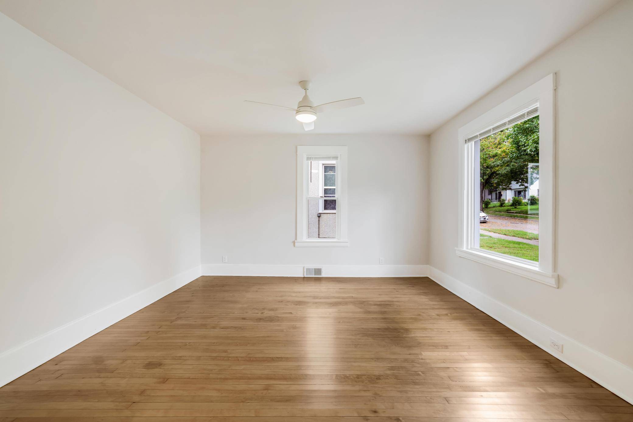 Minneapolis, MN 55418,2512 Buchanan ST NE