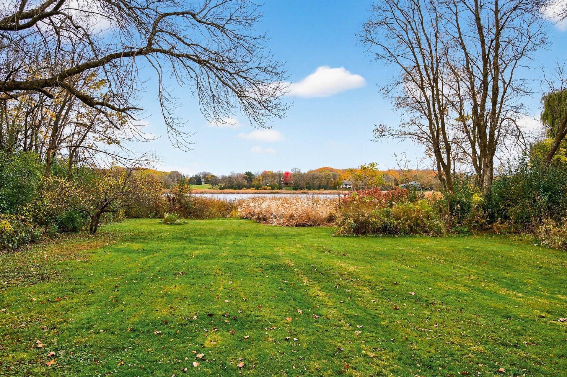 Orono, MN 55356,915 N Brown RD