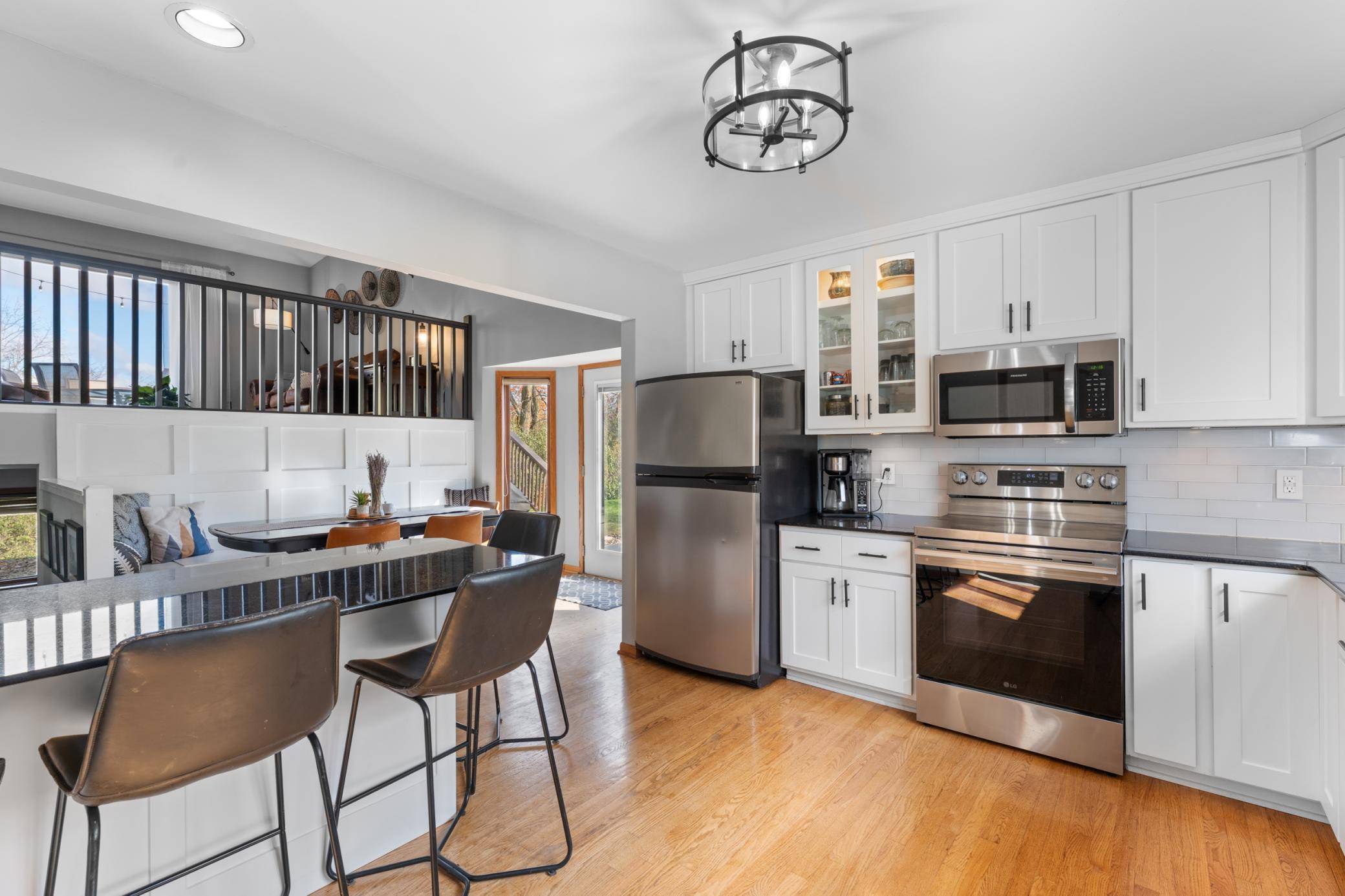 Oronoco, MN 55960,615 6th ST SW