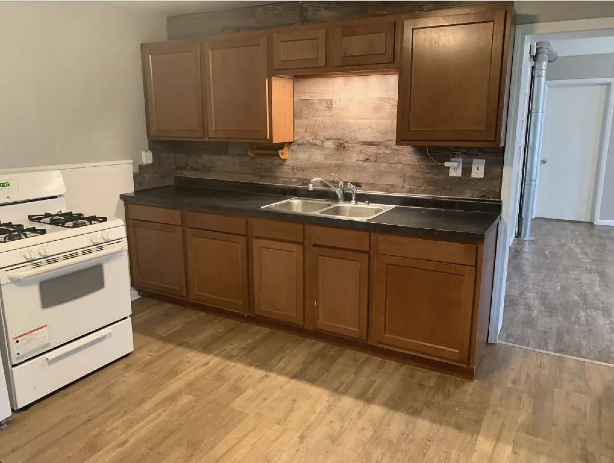 Saint Paul, MN 55106,503 Forest ST