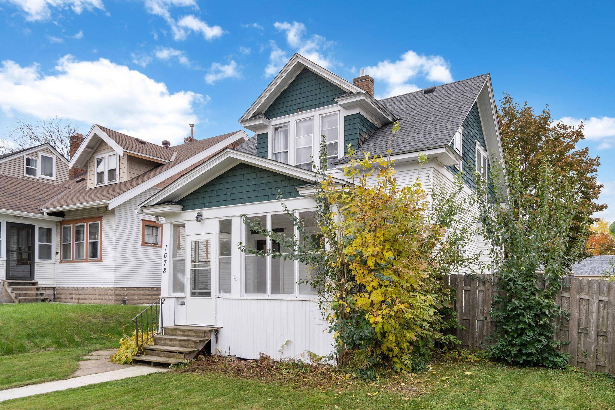 Saint Paul, MN 55106,1678 Minnehaha AVE E