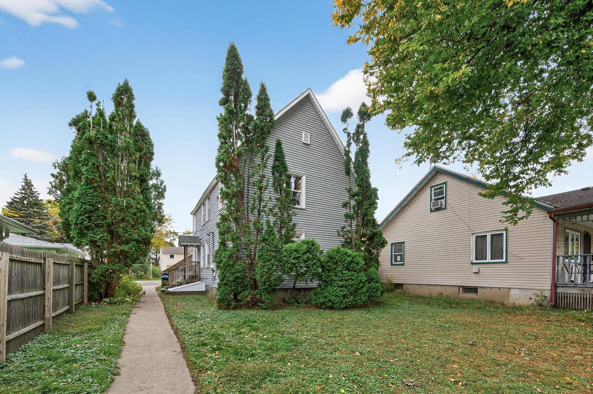 Saint Paul, MN 55104,828 Englewood AVE