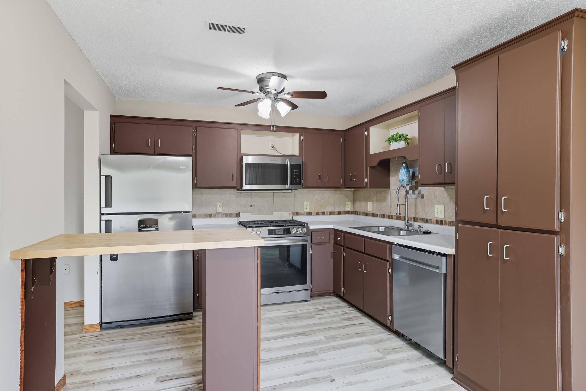 Vadnais Heights, MN 55127,3230 Edgerton ST