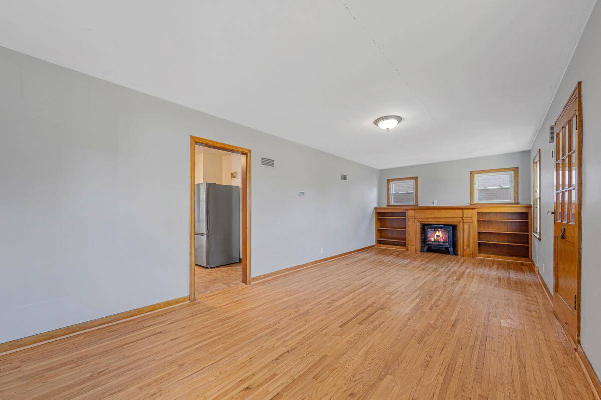 Mankato, MN 56001,411 N Broad ST