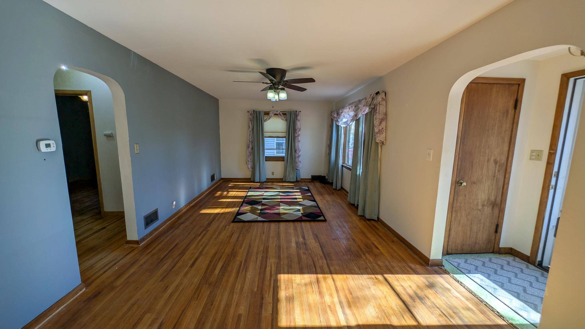 Albert Lea, MN 56007,301 Giles PL