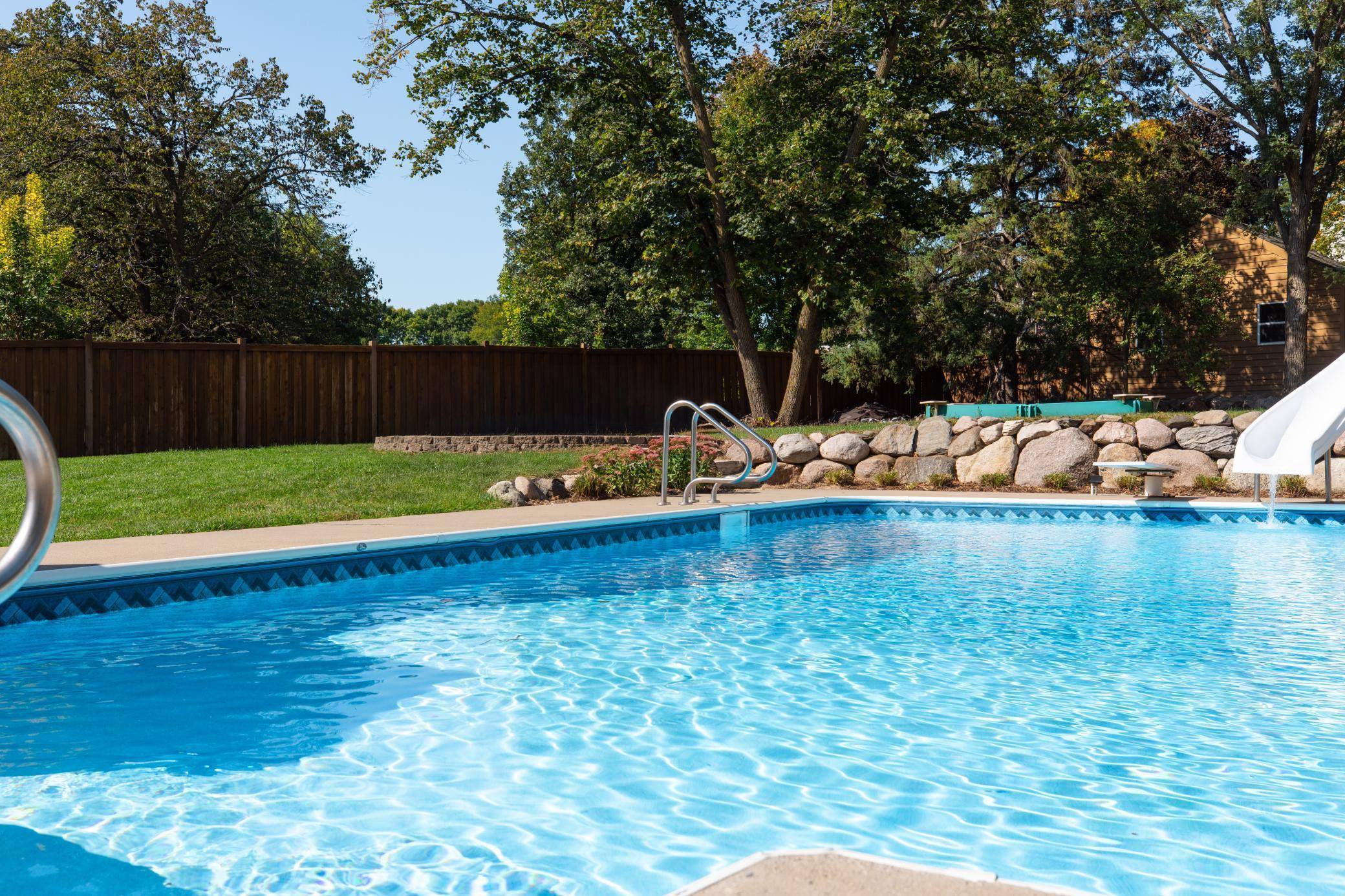 Minnetonka, MN 55345,15700 Dawn DR