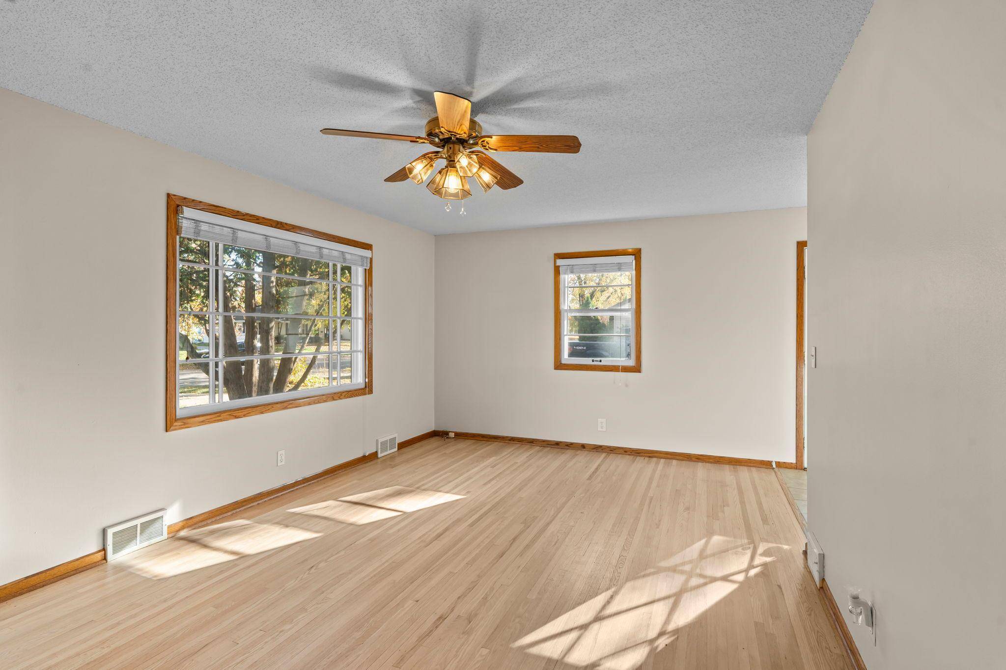 Richfield, MN 55423,7508 14th AVE S