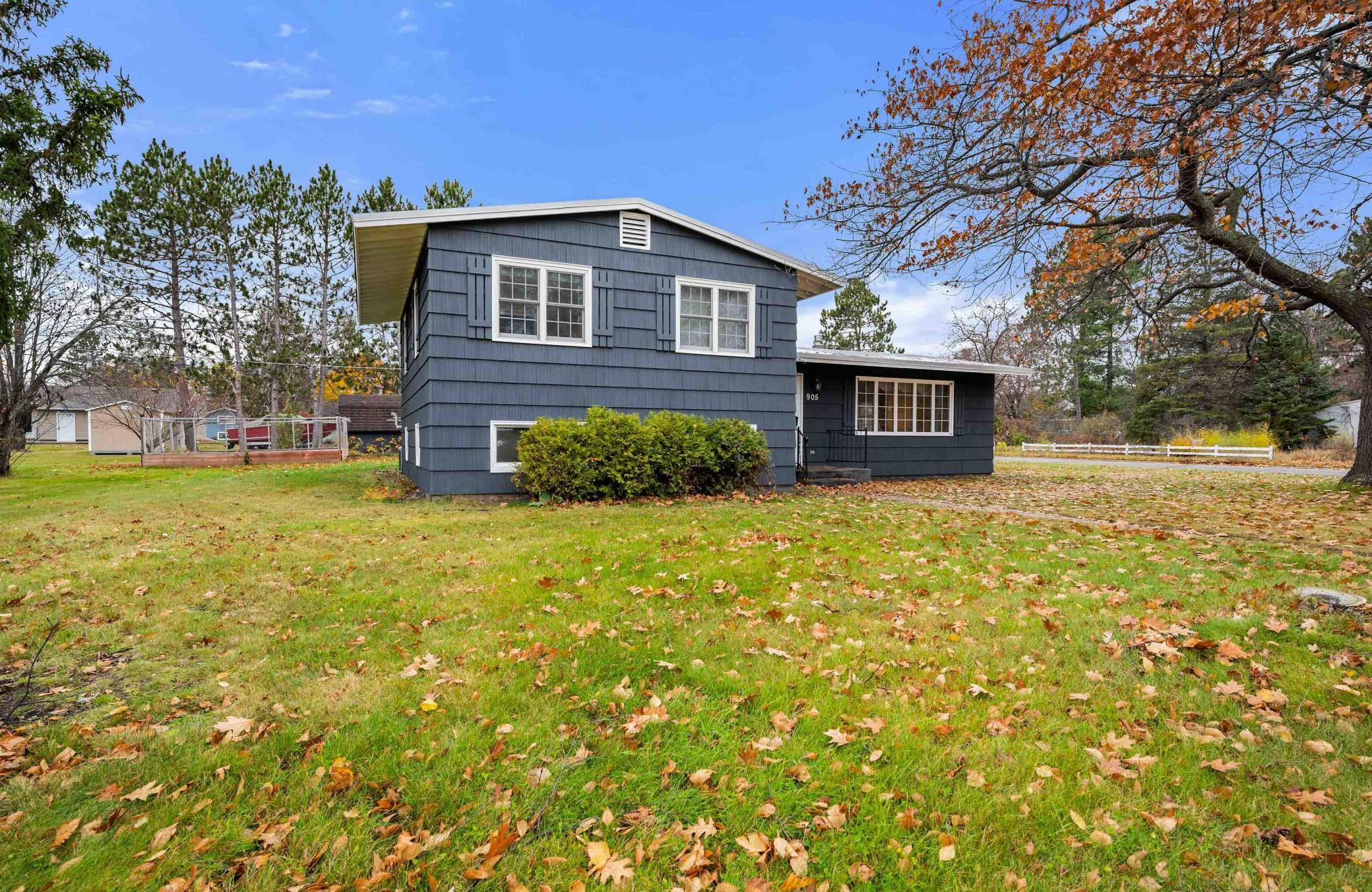 Grand Rapids, MN 55744,905 SW 4th AVE