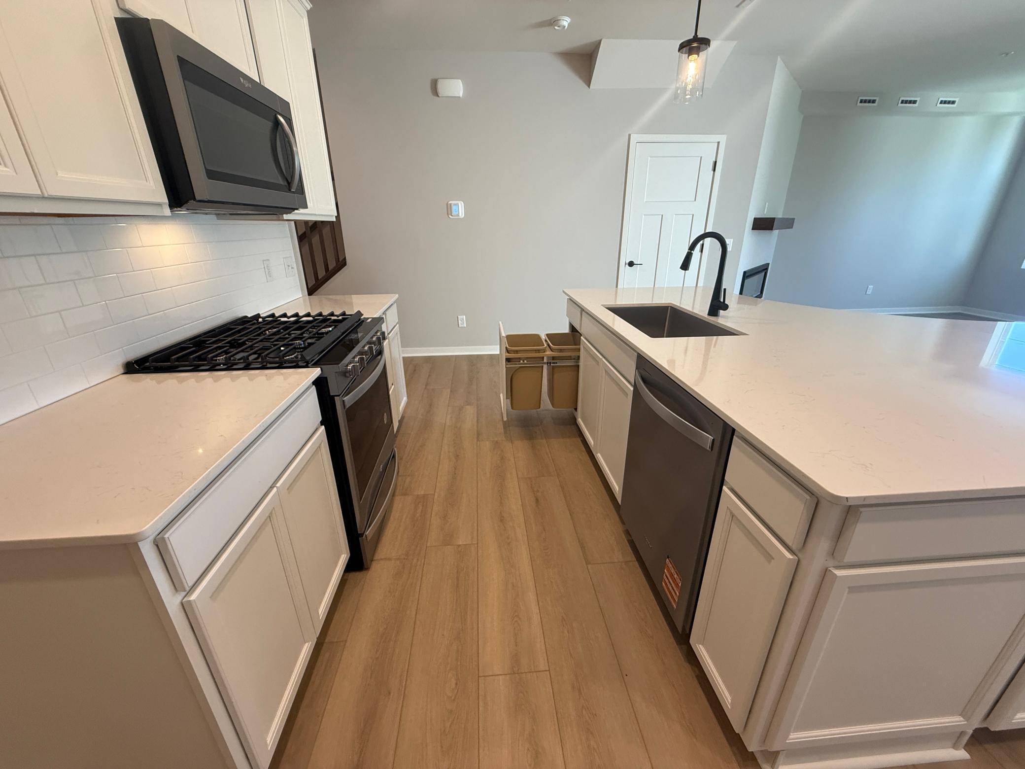 Rosemount, MN 55068,14983 Avondale VW