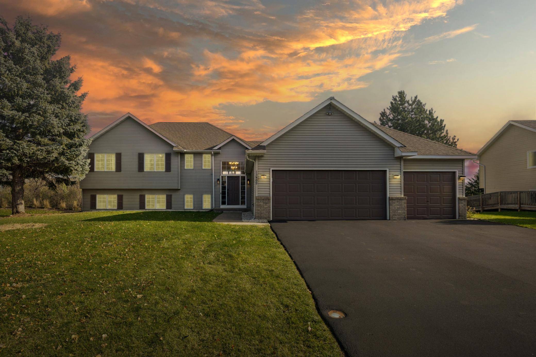 Burnsville, MN 55337,13409 Parkwood DR